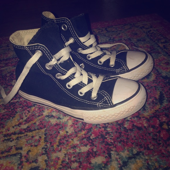 girls black converse shoes